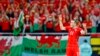 El delantero de Gales Gareth Bale celebra después de anotar un gol contra EEUU en tiro de penal durante la segunda mitad durante un partido de la fase de grupos durante la Copa Mundial de la FIFA 2022 en el Estadio Ahmed Bin Ali. Foto proporcionada por Taguchi-USA TODAY Sports.
