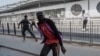 Un rassemblement dispersé par la force à Dakar