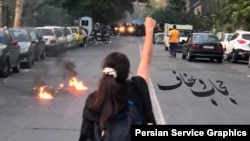 قاسم شعله‌سعدی به صدای آمریکا گفته که لایحه «عفاف و حجاب» مثل یک «بمب ساعتی» است و کاش تصویب شود.