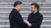法国总统马克龙与中国国家主席习近平在北京举行的欢迎仪式上。（2023年4月6日）