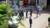 L'opération "Wuambushu" vise à déloger les migrants illégaux des bidonvilles de Mayotte et expulser les sans-papiers, dont la plupart sont des Comoriens.