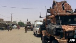 Le Mali est en proie depuis 2012 aux agissements de groupes djihadistes et aux violences de groupes communautaires et crapuleux.