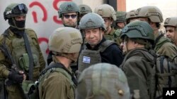 Izraelski premijer Benjamin Netanyahu sa vojnicima u sjevernom dijelu Gaze, 25. decembar 2023.