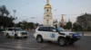 Ілюстративне фото. Автівки місії МАГАТЕ, організації ООН, Київ, 31 серпня 2022. REUTERS/Gleb Garanich