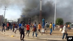 "Les forces de sécurité ont tiré à balles réelles sur les manifestants, tuant et blessant de nombreuses personnes", dénonce Amnesty international.