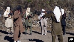 شماری از تندروان تحریک طالبان پاکستان در منطقه وزیرستان شمالی پاکستان 