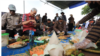 Masyarakat Giripurno, Kabupaten Temanggung, menggelar acara Wiwitan Tembakau yang menandai masa panen raya bersama Gubernur Jawa Tengah Ganjar Pranowo (kedua dari kiri) pada 9 Agustus 2022. (Foto: Humas Jateng)