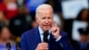 Presidenti Joe Biden duke folur tek Universiteti Wilkes, Pensilvani (30 gusht 2022)