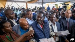 Aliyekuwa mgombea wa urais nchini Kenya Raila Odinga alipowasilisha mahakamani kesi ya kupinga ushindi wa rais mteule Dr. William Ruto. Aug 22, 2022. PICHA: AP