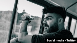 سامان صیدی معروف به سامان یاسین، رپر معترض اهل کرمانشاه