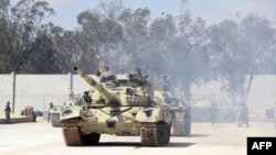 Le 10 mars, des groupes armés favorables à Fathi Bachagha avaient pris position aux portes de Tripoli pour le soutenir face à l'exécutif en place. (photo d'illustration)