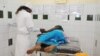 Selon la presse sénégalaise, Astou Sokhna est décédée après avoir attendu pendant une vingtaine d'heures la césarienne qu'elle réclamait.