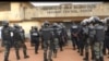 Des procédures légales dans les interpellations après les mutineries