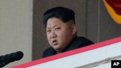 지난 10월 평양 김일성광장에서 열린 노동당 창건 70주년 기념식에서 김정은 북한 국방위원회 제1위원장이 연설하고 있다. (자료사진)