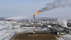 VOA Asia - Russian oil banned