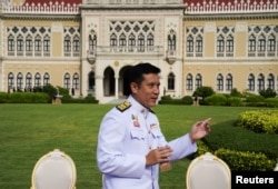 រូប​ឯកសារ៖ រដ្ឋមន្រ្តី​សង្គម​និង​សេដ្ឋកិច្ច​ឌីជីថល​ថៃ ​លោក​ Chaiwut Thanakamanusorn នៅ​ក្នុង​កិច្ចប្រជុំ​មួយ​នៅ​ទី​ក្រុង​បាងកក កាល​ពី​ថ្ងៃ​ទី​៣០ ខែ​មីនា ឆ្នាំ​២០២១។