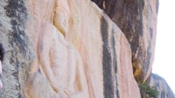 Italian Archeologists Restore Damaged Buddha Statue in Pakistan