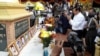 លោក កឹម សុខា អនុប្រធាន​គណបក្ស​សង្គ្រោះ​ជាតិ​និង​ជា​អនុប្រធាន​ទី​១​រដ្ឋសភា​ជាតិ​កាល​ពី​ថ្ងៃ​ច័ន្ទ​ទី​៣០ ខែ​មីនា ឆ្នាំ​២០១៥ ចូល​រួម​ពិធី​បុណ្យ​ខួប​តី​១៨​នៃ​ការ​វាយ​ប្រហារ​ដោយ​គ្រាប់​បែក​លើ​ហ្វូង​បាតុករ​កាល​ពី​ថ្ងៃ​ទី​៣០​ ខែ​មីនា​ ឆ្នាំ​១៩៩៧​នៅ​រាជធានី​ភ្នំពេញ។ (ហេង រស្មី/VOA)
