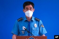 박상춘 인천해양경찰서장이 16일 오후 인천시 연수구 인천해양경찰서에서 '서해 공무원 피격사건' 최종 수사 결과 브리핑을 하고 있다.