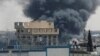 Asap mengepul saat pasukan Israel melancarkan operasi darat dan udara di bagian timur Rafah, di tengah konflik yang sedang berlangsung antara Israel dan Hamas, di Rafah, selatan Jalur Gaza, 7 Mei 2024. (REUTERS/Hatem Khaled)