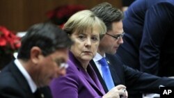 Para pemimpin negara-negara Eropa menghadiri KTT Ekonomi 2 hari di Brussels, Belgia mulai hari ini, Kamis (28/6).