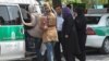 ایران ۱۲۰ نفر را به اتهام 'ناهنجاری‌های اخلاقی' بازداشت کرد 