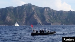 Pasukan pengawas pantai Jepang melakukan patroli di dekat kepulauan Senkaku yang disengketakan (foto: dok).