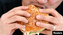 Prema podacima Sekretarijata za poljoprivredu, svaki Amerikanac u prosjeku pojede oko 37 kilograma govedine godišnje.