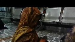 لس کلنه بخت زمینه او د بوټونو پالیش