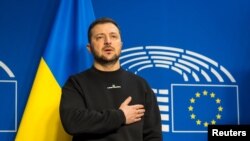 Zelenski se obraća Evropskom parlamentu u Briselu