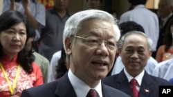 លោក Nguyen Phu Trong ​ជា​អគ្គលេខាធិការ​នៃ​គណៈកម្មាធិការ​កណ្តាល​របស់​គណបក្ស​កម្មុយនិស្ត​វៀតណាម​។