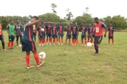Shooting Stars Football Club players show off their footwork after training in Ghana's capital, Accra, Oct. 8, 2019. (Stacey Knott/VOA)