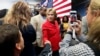 Hillary Clinton Menentang Kemitraan Trans-Pasifik