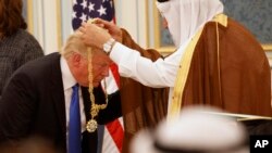 رئیس جمهور ترمپ با رسیدن به ریاض، اولین سفر خارج از کشور را منحیث رئیس جمهور آغاز کرد