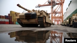 Američki tenkovi Abrams u bazi u Poljskoj, arhiva