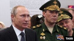 Генерал Валерій Герасимов з Володимиром Путіним