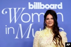 Honoree Lana del Rey poses at the 2023 Billboard Women in Music Awards, Wednesday, March 1, 2023, at YouTube Theater in Inglewood, Calif. (AP Photo/Chris Pizzello)