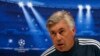 Carlo Ancelotti lors d'une conférence de presse d'avant match entre Real Madrid et Liverpool, Espagne, le 3 novembre 2014