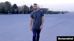 تصویر توماج صالحی در نماهنگ «سوراخ موش»