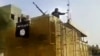 Iraqi Forces, Militants Battle for Refinery