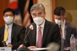 Sung Kim, Noh Kyu-duk, and Takehiro Funakoshi hold trilateral meeting in Seoul