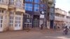Plusieurs boutiques et commerces étaient fermés à Bukavu le 2 août 2017. (VOA/Ernest Muhero)