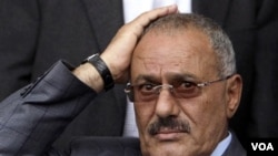 Presiden Ali Abdullah Saleh mengatakan sedang mencari cara untuk melaksanakan gagasan peralihan kekuasaan GCC.