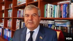Sabir Rüstəmxanlı 