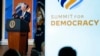 Predsjednik Joe Biden drži završnu riječ na virtuelnom samitu za demokratiju, u dvorani South Court Auditorium u kampusu Bijele kuće, 10. decembra 2021. u Washingtonu.