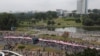 Demonstrators continue pressing for Lukashenko to step 