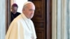 Le pape part pour la Colombie pour y défendre la paix