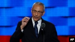 លោក John Podesta ប្រធាន​ឃោសនា​បោះ​ឆ្នោត​របស់​លោក​ស្រី​គ្លីនតុន​ថ្លែង​កាល​ពី​ខែ​កក្កដា​ឆ្នាំ​២០១៦