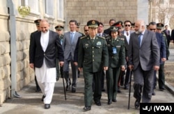 د چین لوی درستیز، جنرال فان فین هوی له شاوخوا دوو ورځو راهیسې په کابل کې دی او د افغان حکومت له مشرانو سره په خبرو بوخت دی.