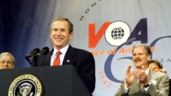 Predsjednik Bush govori na proslavi 60 godina rada Glasa Amerike u Washingtonu, 25. februara 2002.